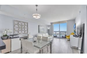 253 Ne 2nd St 2209 Miami, FL 33132 - MLS#A11991370