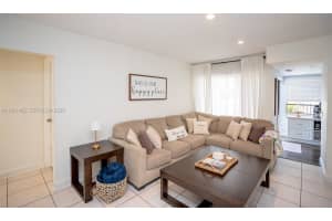 13560 Sw 108th St Cir N Miami, FL 33186 - MLS#A11991406