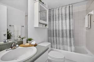 701 Brickell Key Blvd APT 1108, Miami, FL 33131, - MLS#A11991433