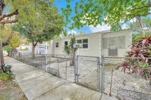 299 43rd St , Miami, FL 33127 - MLS#A11991434