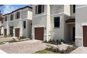 10013 231 LN , Miami, FL 33190 - MLS#A11991471