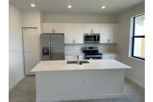 10013 231 LN , Miami, FL 33190 - MLS#A11991471