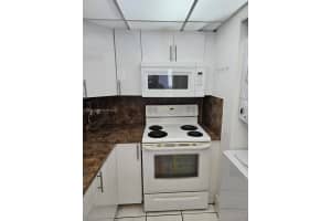 10090 NW 80th Ct APT 1350, Miami Lakes, FL 33016, - MLS#A11991472