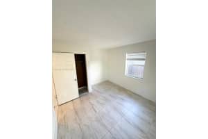 1055 Ne 34th Ct 1057 Oakland Park, FL 33334 - MLS#A11991496