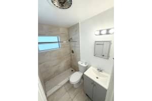 1055 Ne 34th Ct 1057 Oakland Park, FL 33334 - MLS#A11991496