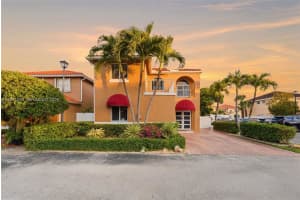 8657 2nd St , Miami, FL 33126 - MLS#A11991510