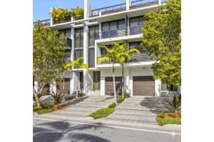 1055 99th St , Bay Harbor Islands, FL 33154 - MLS#A11991523