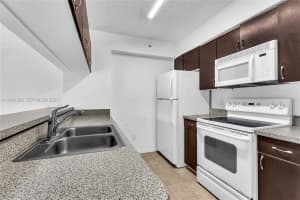 470 S Park Rd 7-204 Hollywood, FL 33021 - MLS#A11991530