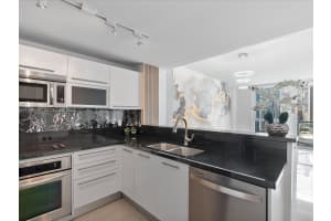 244 Biscayne Blvd , Miami, FL 33132 - MLS#A11991536