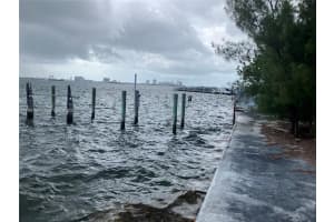 10801 Bayshore Dr , Miami, FL 33161 - MLS#A11991584