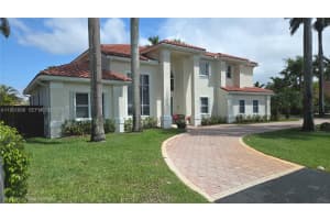 15615 Sw 42nd Ter Miami, FL 33185 - MLS#A11991606