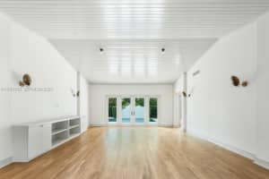 610 Reinante Ave Coral Gables, FL 33156 - MLS#A11991612