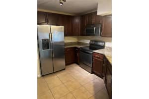 802 Constitution Dr 802b, Homestead