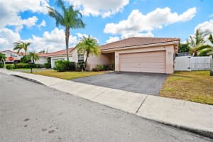 12556 10th Pl , Sunrise, FL 33323 - MLS#A11991655