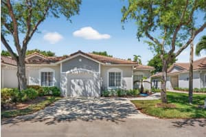 1221 Sw 48th Ter, Deerfield Beach