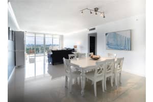 5601 Collins Ave , Miami Beach, FL 33140 - MLS#A11991681