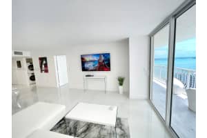 1200 Se Brickell Bay Dr 1707 Miami, FL 33131 - MLS#A11991702