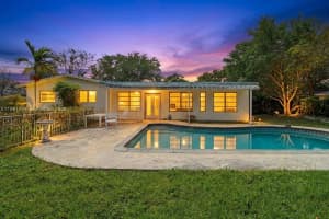 8285 SW 104th St, Miami, FL 33156, - MLS#A11991737