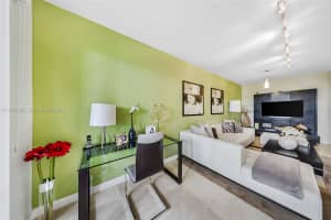 10711 NW 75th Ln, Medley, FL 33178, - MLS#A11991801