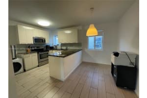 625 77th St #2, Miami Beach, FL 33141, - MLS#A11991818