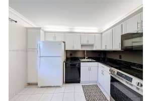 605 Oaks Dr , Pompano Beach, FL 33069 - MLS#A11991825