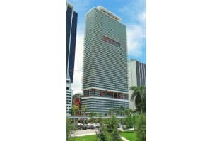50 Biscayne Blvd 4111, Miami