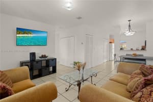 317 E 3rd St 201 Hialeah, FL 33010 - MLS#A11991866