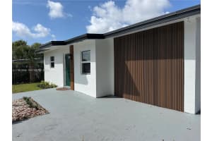 1766 Lauderdale Manor Dr Fort Lauderdale, FL 33311 - MLS#A11991886