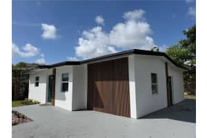 1766 Lauderdale Manor Dr Fort Lauderdale, FL 33311 - MLS#A11991886