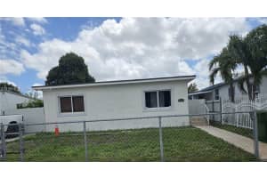 234 E 44th St Hialeah, FL 33013 - MLS#A11991896