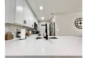 10019 Winding Lake Rd 202 Sunrise, FL 33351 - MLS#A11991915