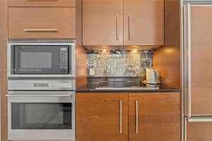 475 Brickell Ave APT 2209, Miami, FL 33131, - MLS#A11991918