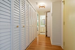 665 195th St , Miami, FL 33179 - MLS#A11991928