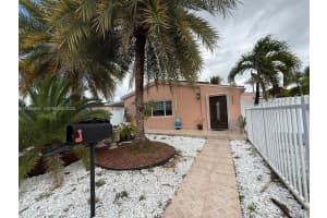 625 E 8th Ln Hialeah, FL 33010 - MLS#A11991960