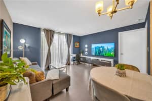 1720 Nw N River Dr 613, Miami