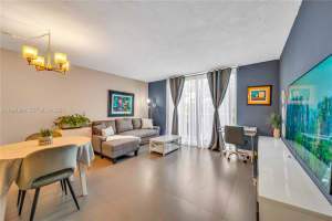 1720 Nw N River Dr 613 Miami, FL 33125 - MLS#A11991984