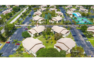 301 Pine Ridge Cir C-1 Green Acres, FL 33463 - MLS#A11991988