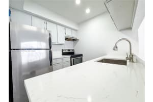 Building 1, 5672 Rock Island Rd APT 271, Tamarac, FL 33319, - MLS#A11992036