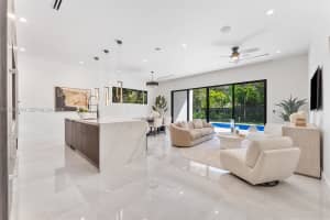 1122 Ne 10th Ave B Fort Lauderdale, FL 33304 - MLS#A11992043