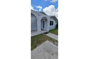 1284 38th Pl , Hialeah, FL 33012 - MLS#A11992054