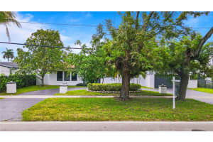 1850 NE 199th St, Miami, FL 33179, - MLS#A11992067