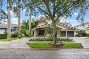 16214 Nw 82nd Pl, Miami Lakes