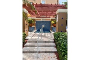 19555 Country Club Dr , Aventura, FL 33180 - MLS#A11992091