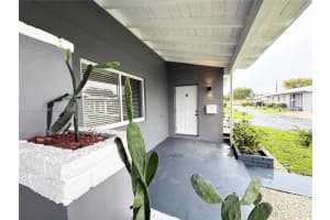 2213 Madison St 4 Hollywood, FL 33020 - MLS#A11992106