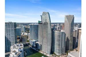 300 Biscayne Boulevard Way 2103c, Miami