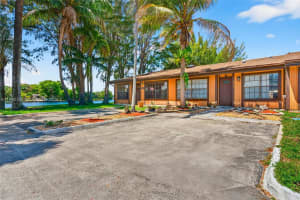 10351 Juniper Ct, Pembroke Pines, FL 33026, - MLS#A11992146