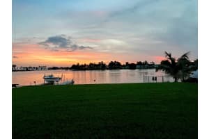 18400 Nw 78th Ave Hialeah, FL 33015 - MLS#A11992151