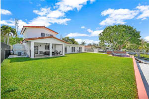 18400 Nw 78th Ave Hialeah, FL 33015 - MLS#A11992151