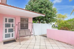 1261 43rd Pl , Hialeah, FL 33012 - MLS#A11992157