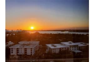 10275 Collins Ave 523, Bal Harbour